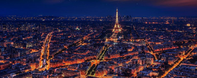 Pariz noću